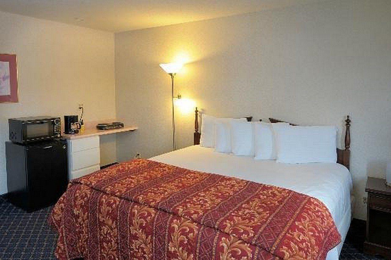 Regency Inn & Suites מערב ספרינגפילד מראה חיצוני תמונה