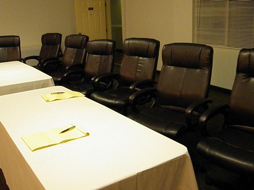 Regency Inn & Suites מערב ספרינגפילד מראה חיצוני תמונה