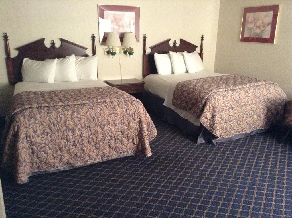 Regency Inn & Suites מערב ספרינגפילד מראה חיצוני תמונה