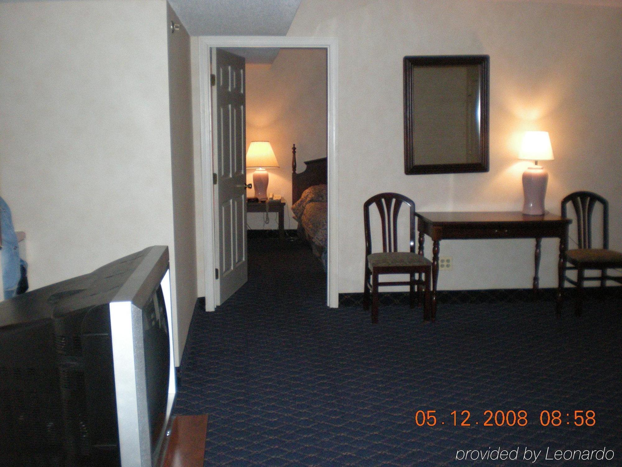 Regency Inn & Suites מערב ספרינגפילד חדר תמונה