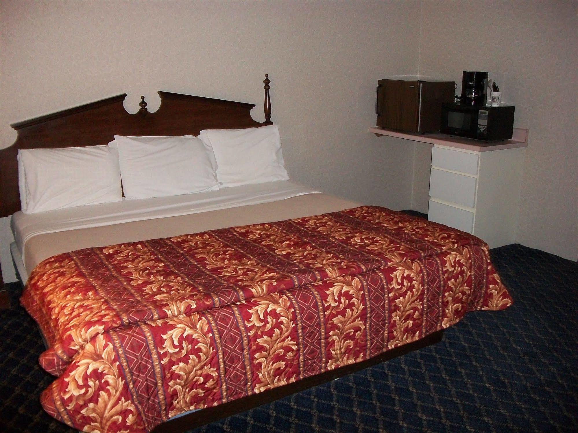 Regency Inn & Suites מערב ספרינגפילד מראה חיצוני תמונה