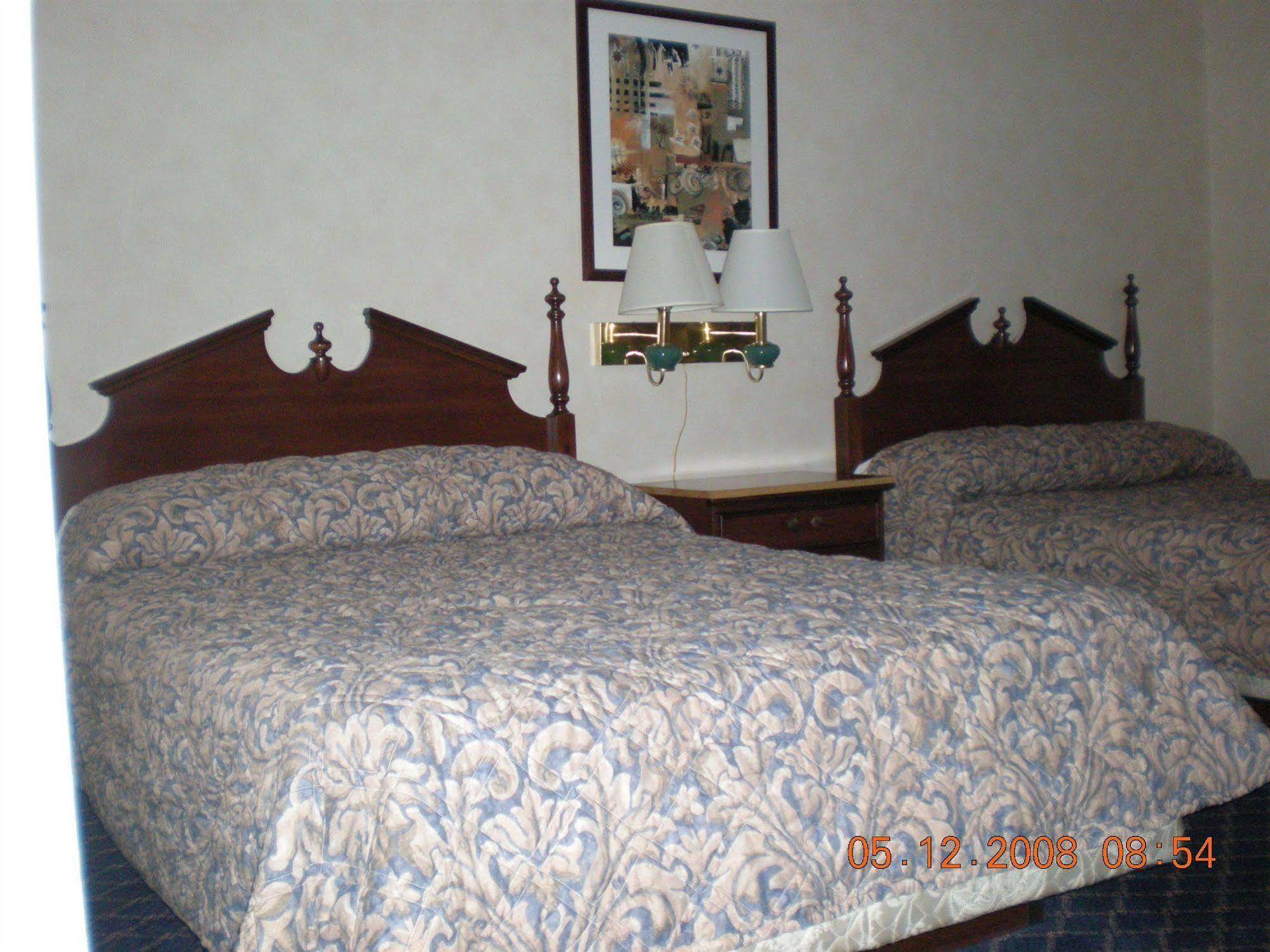 Regency Inn & Suites מערב ספרינגפילד חדר תמונה